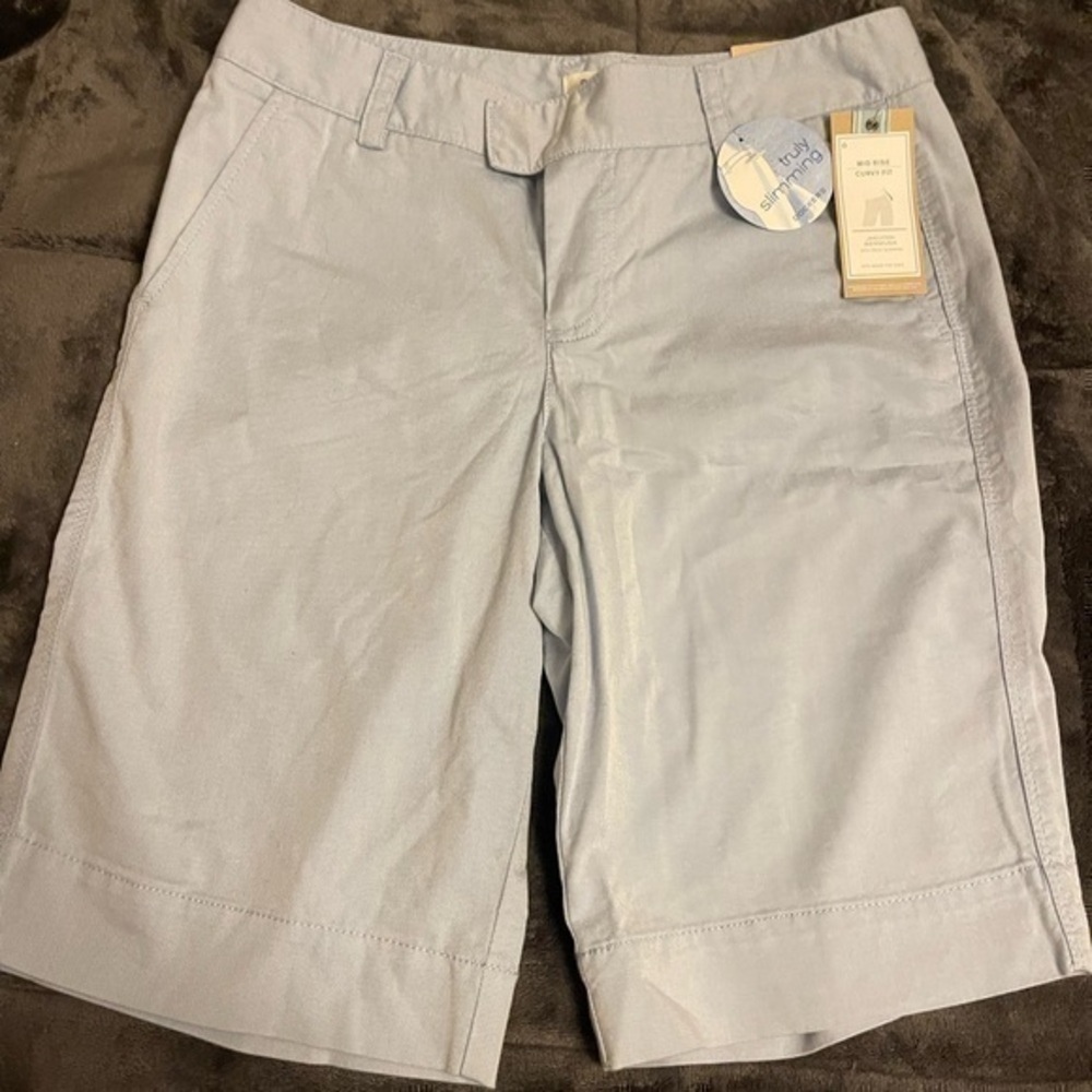 NWT Women’s Docker shorts Size 4